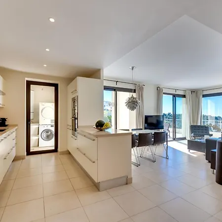 Luxury Penthouse 別荘